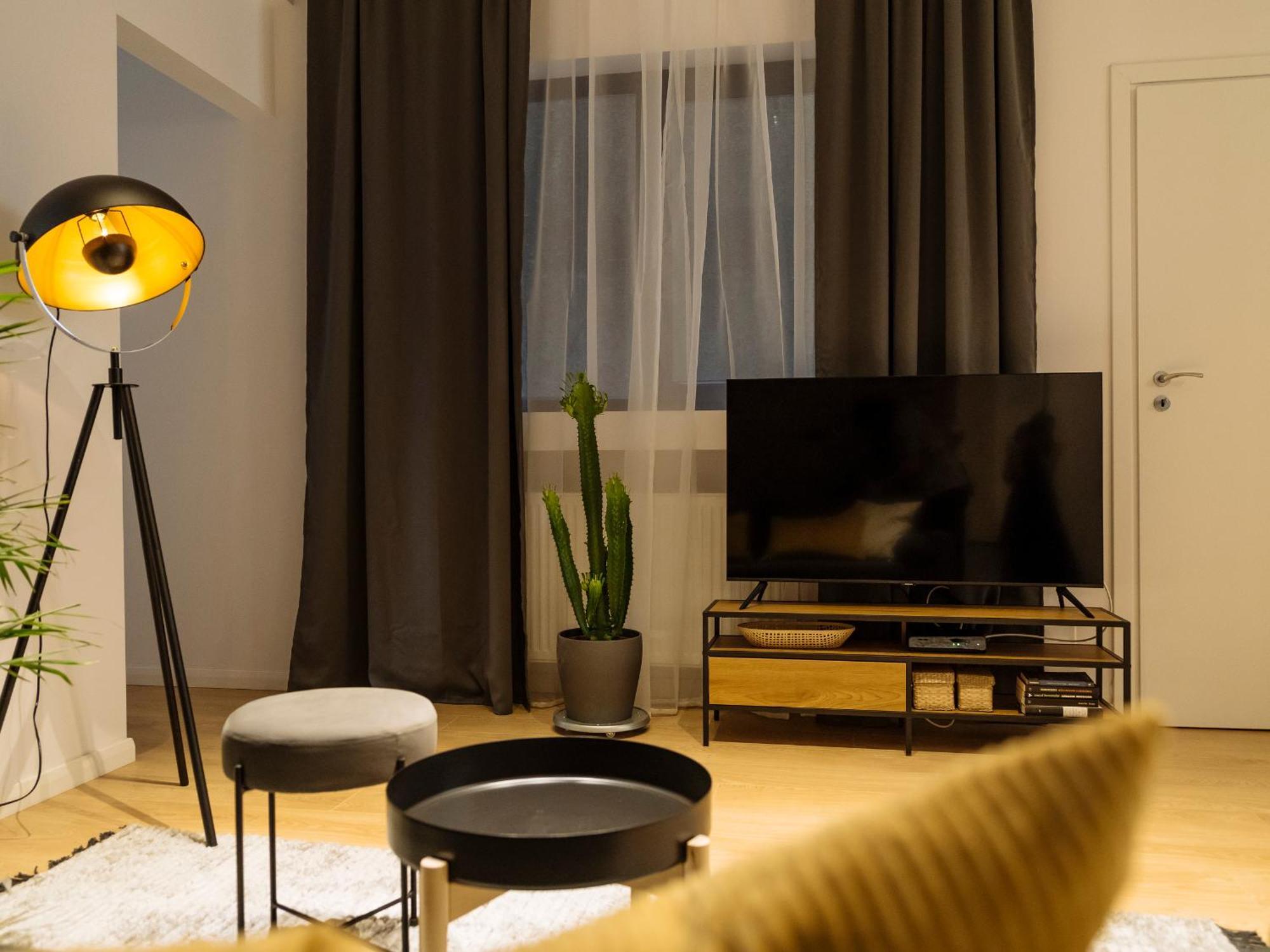 Bright 3Br Flat - Top Location - Green View Balcony Bükreş Dış mekan fotoğraf